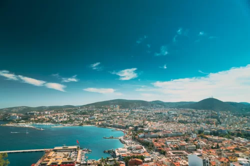 Aydın Araç Kiralama ile yeni, kaskolu ve ekonomik araç seçenekleriyle şehrin keşfedilmeye değer noktalarını rahatça ziyaret edin